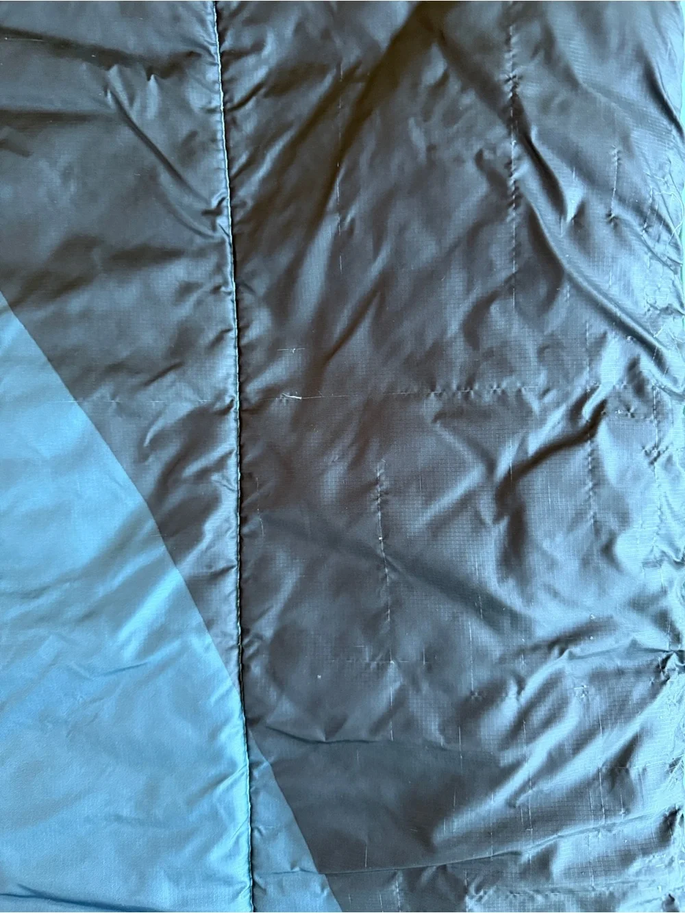 Rumpl Original Puffy 2 Person Blanket, Cascade Fade, 84“ x 80“, Camping, Vanlife